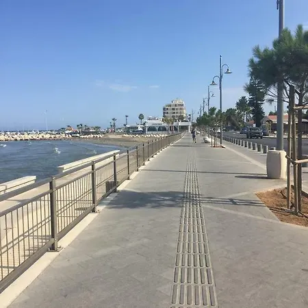 Family Comfort 2 Bdrm Apts Near The Sea Apartman *