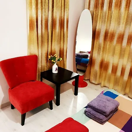 Family Comfort 2 Bdrm Apts Near The Sea *