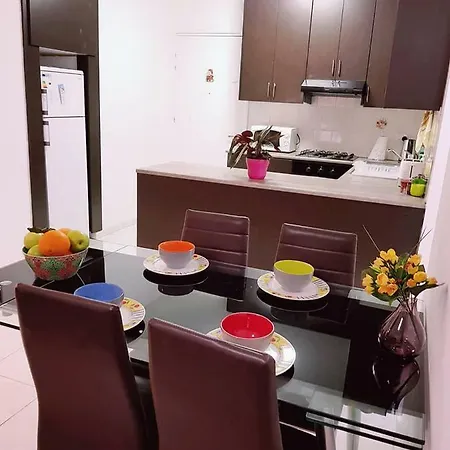 Family Comfort 2 Bdrm Apts Near The Sea Apartman Lárnaka