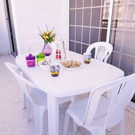 Family Comfort 2 Bdrm Apts Near The Sea Apartman