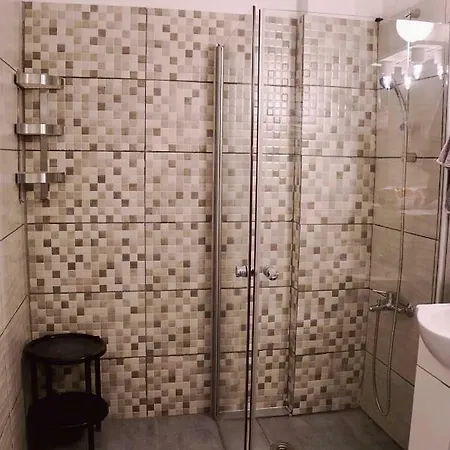 Family Comfort 2 Bdrm Apts Near The Sea * لارنكا