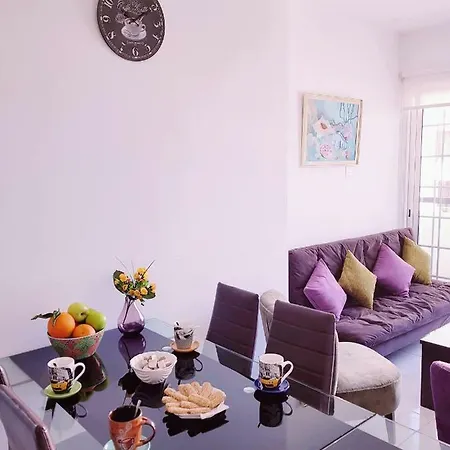 Family Comfort 2 Bdrm Apts Near The Sea شقة