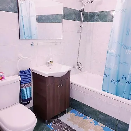 Family Comfort 2 Bdrm Apts Near The Sea شقة